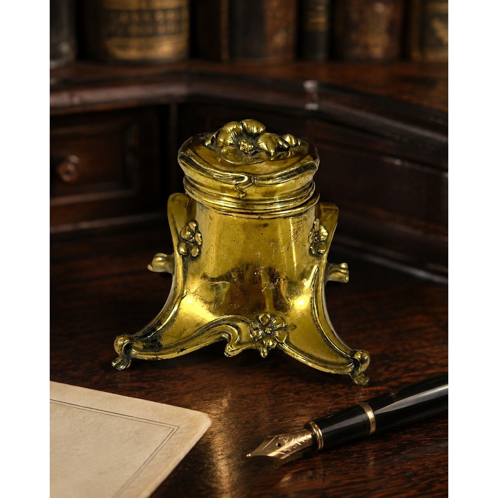 Vintage Ornate Brass Inkwell Floral Footed Writing Desk Decor